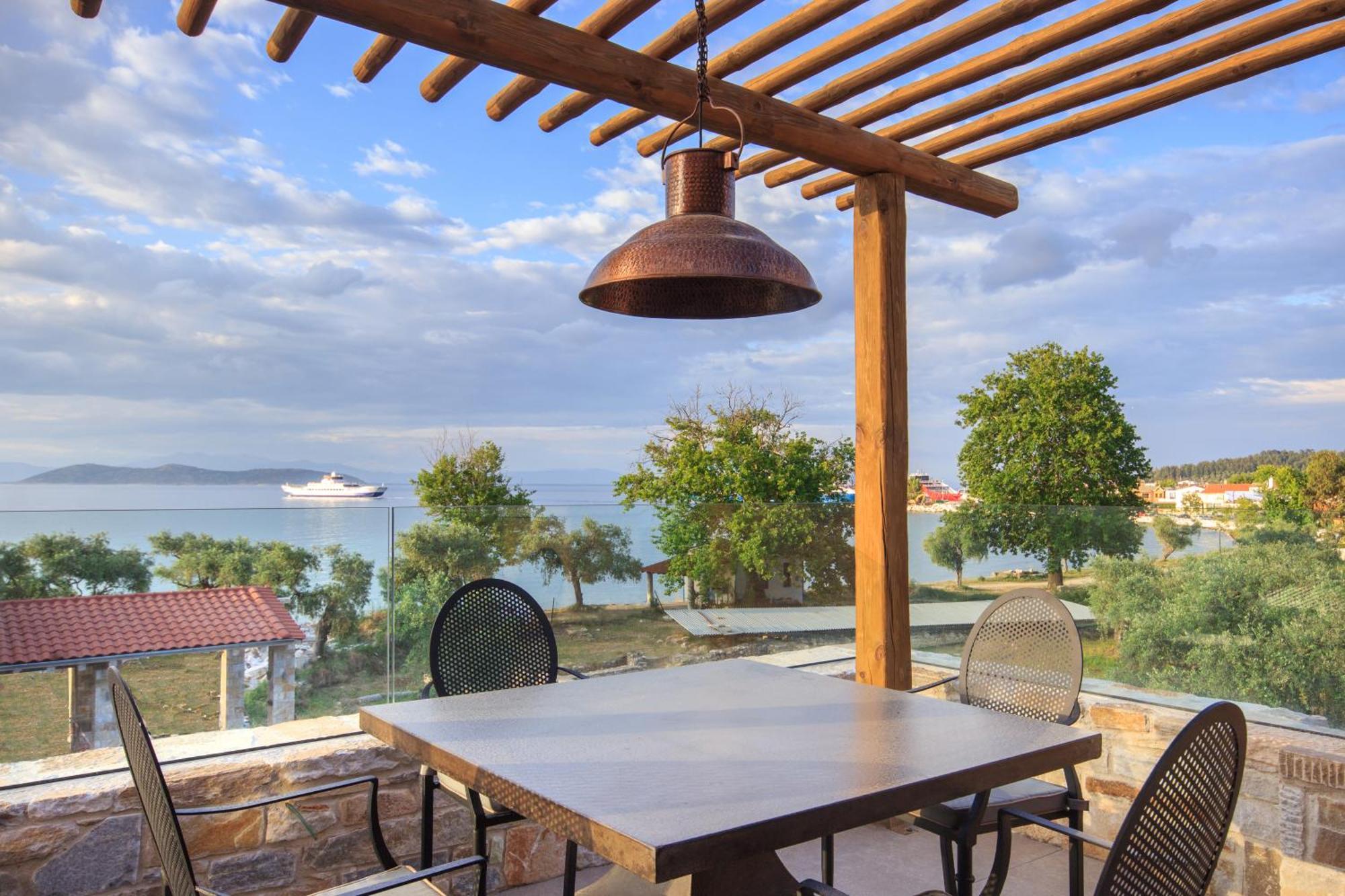 By The Sea Luxury Suites Thásos Exterior foto