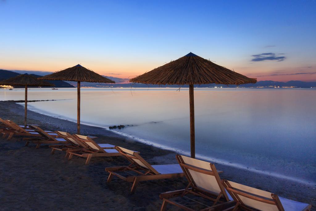 By The Sea Luxury Suites Thásos Exterior foto