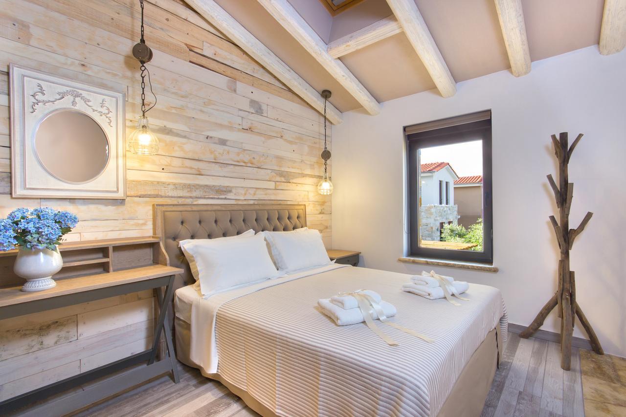 By The Sea Luxury Suites Thásos Exterior foto