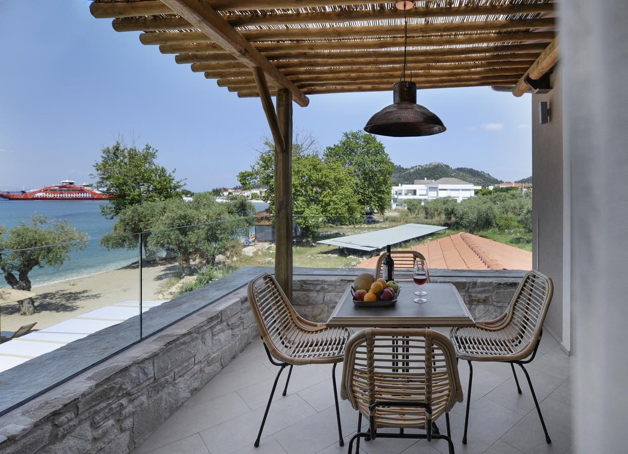 By The Sea Luxury Suites Thásos Exterior foto